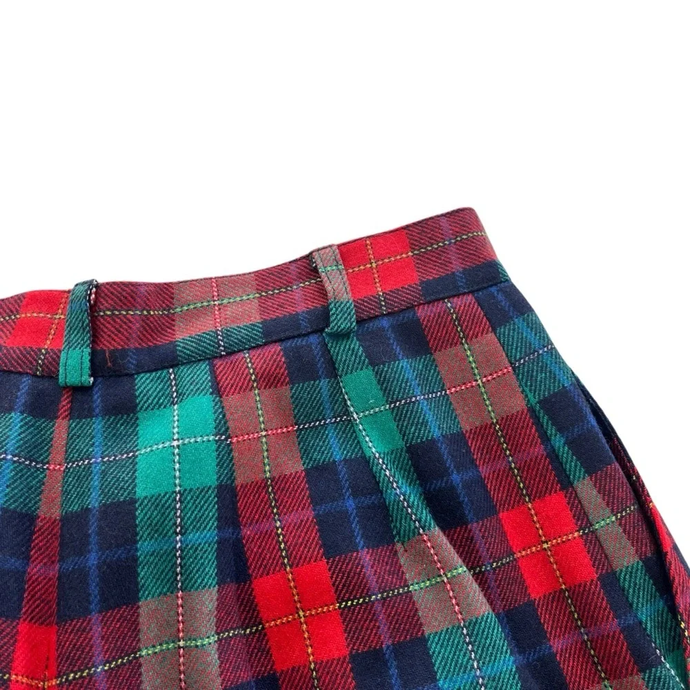 Signature Expressions Women 14 Red Green Plaid Wool Blend Culotte Pleated Shorts